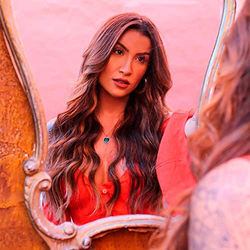 Colar de coração c/pedra verde cravejados folheado em ouro