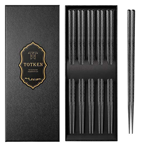TOTKEN Chopsticks, 5 Pairs Reusable Black Dishwasher Safe Non-Slip Chopsticks with Gift Box (Rocket)