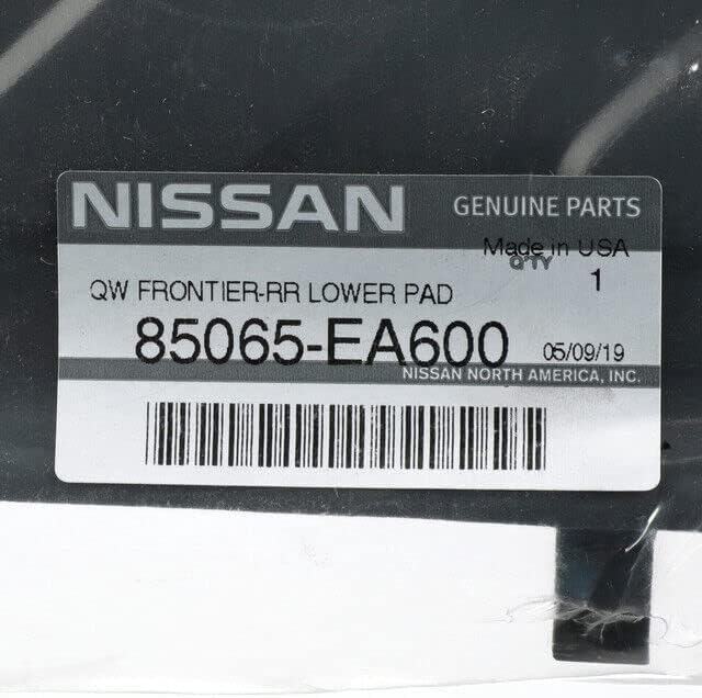 Miniatura 3 de 2005-2017 Nissan 85065-EA600 Frontier defensa trasera, cubierta de peldaño, almohadilla inferior OEM