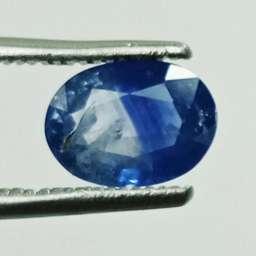 1.85Cts 100% Unheated Bicolor Sapphire oval Shape Loose Gemstone for Jewellery Making