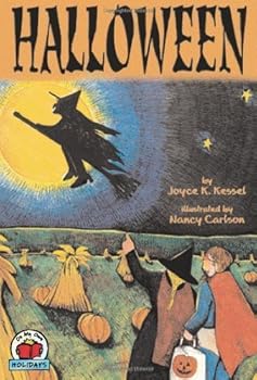 Paperback Halloween (On My Own Holidays, 2) Book