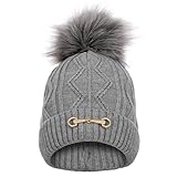 EQUESTRIAN QUEEN Damen Wintermütze aus Merinowolle – Warme Strickmütze mit Bommel & italienischem Gold-Detail – Elegante Beanie für kalte Tage (DE/NL/SE/PL, Alphanumerisch, Einheitsgröße, Hellgrau)