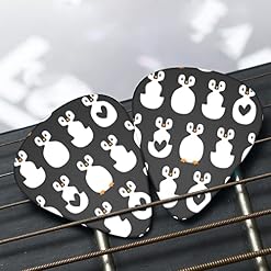 Lot de 12 médiators de guitare avec motif mignon et pingouins et cœurs pour guitare acoustique électrique - Les Beatles, Paul McCartney, John Lennon, RIngo Starr, George Harrison Lot de 12 médiators de guitare avec motif mignon et pingouins et cœurs pour guitare acoustique électrique – Image 7
