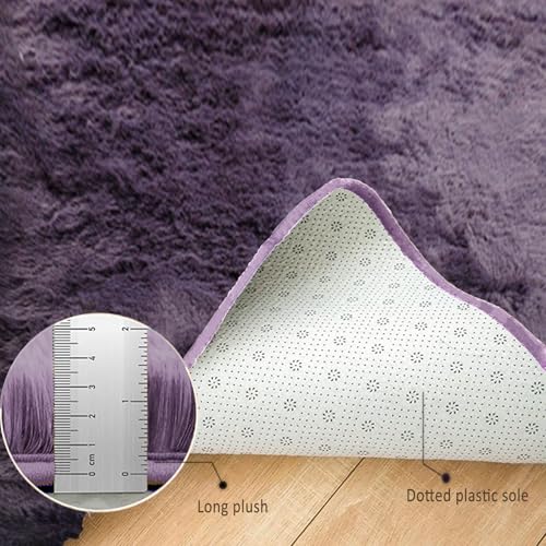 Tapis antidérapant lavable à 30° aspect fourrure douce grand format gris violet