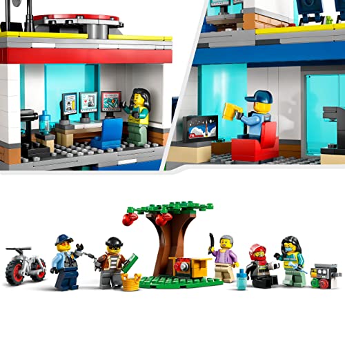 LEGO 60371 City Emergency Vehicles HQ Set including Fire Rescue Helicopter Toy, Ambulance, Motorbike and Police Car Toys - Image 4