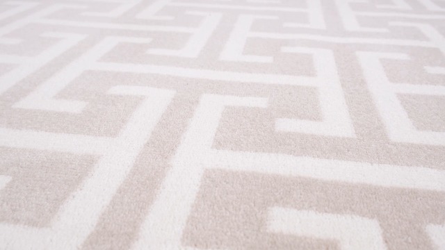 Tapete decorativo beige y blanco 7'9" x 10'2" Abani miniatura 7