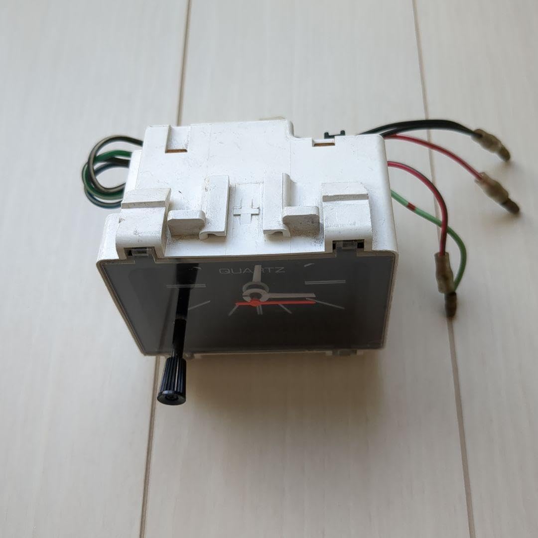 Amazon.co.jp: 旧車 車内時計 当時物 QUARTZ 2 : おもちゃ