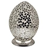 Une belle pièce d'éclairage qui illumine la pièce et l'occasion avec son style unique dès le premier regard.