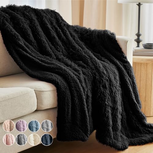 The Connecticut Home Co Throw Blanket Soft Fluffy Room Decor, Cozy Warm Throws for Bed, Couch, Gifts for Women, Bedroom Cute Aesthetic Blankets Shag and Sherpa, 65x50, Black