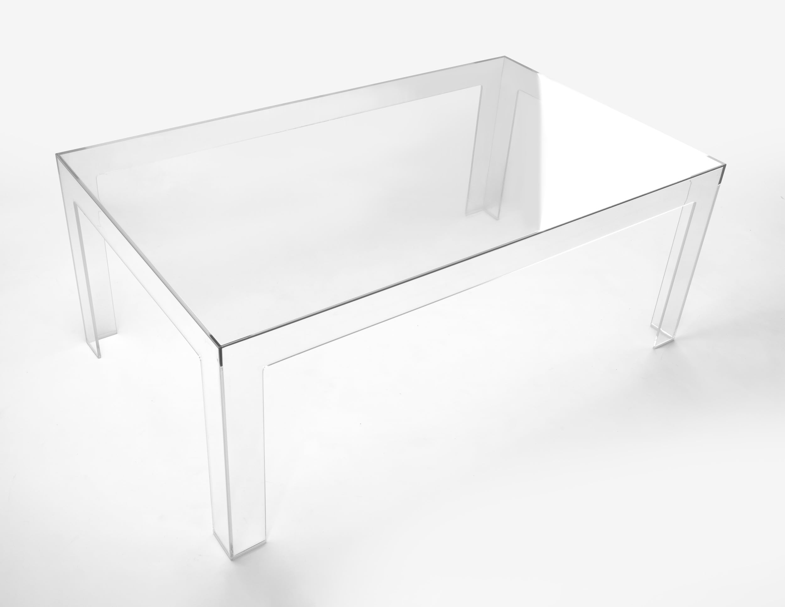 Tavolino da salotto trasparente in policarbonato monoblocco, design moderno, Made in Italy.