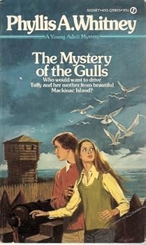 Paperback The Mystery of the Gulls Book