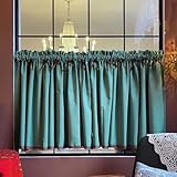 Découvrez le confort ultime avec notre parure de lit de qualité supérieure. Fabriqué en microfibre douce, il offre un environnement de sommeil confortable. Cette parure élégante comprend une housse de couette et des taies d'oreiller, parfaites pour améliorer la décoration de votre chambre. Facile à entretenir, lavable en machine pour votre commodité. Transformez votre espace avec cette élégante solution de literie dès aujourd'hui