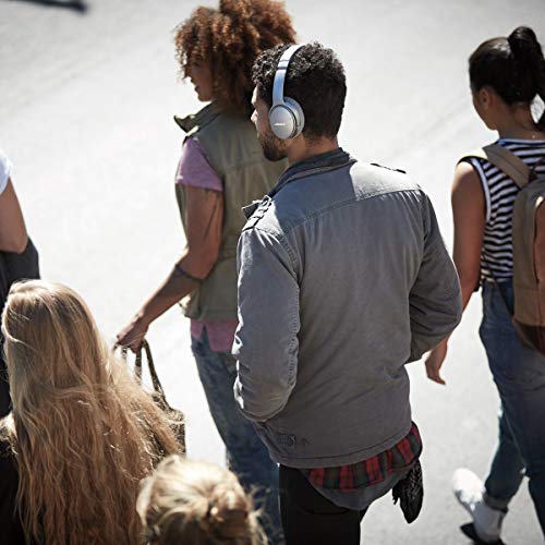 Bose QuietComfort 35 (Series II) Wireless Headphones, Noise Cancelling with Amazon Alexa - Silver