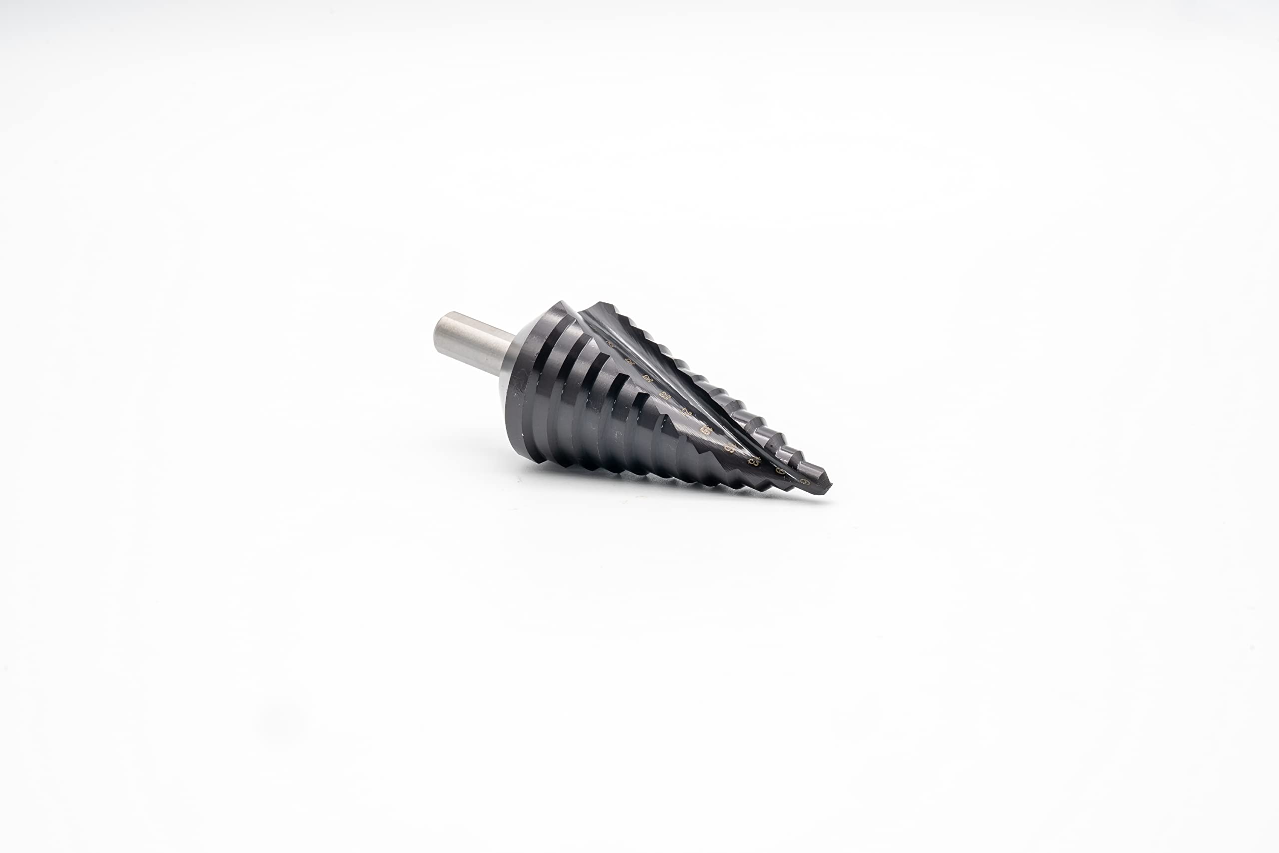 BAER HSS-TiAlN Stufenbohrer 10-45 mm (8 Stufen) - Schälbohrer, Lochbohrer - Baustähle, CrNi-Stähle und NE-Metalle und Edelstähle bis 6 mm Stärke