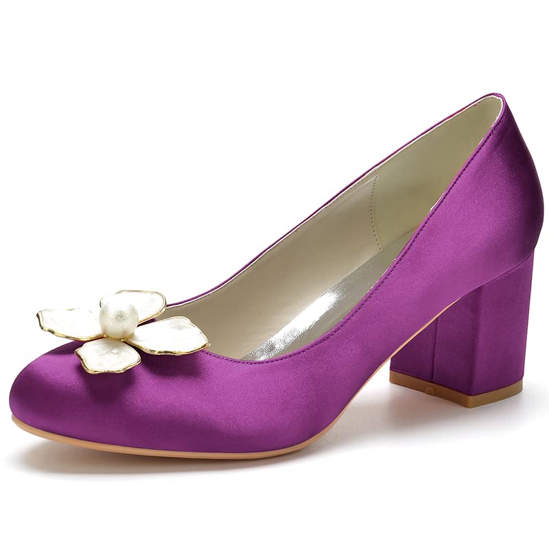 Chaussures à talon bas en satin violet pour rayonner lors de vos soirées