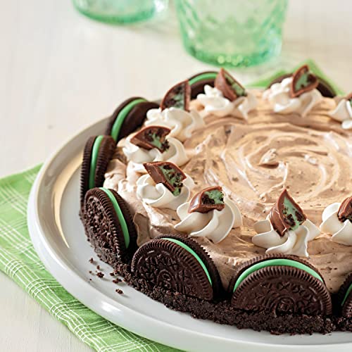 Image of OREO Mint Creme Chocolate Sandwich Cookies, Family Size, 12 - 20 oz Packs