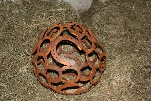 Rostikal Rostige Hufeisen Deko Kugel, Edelrost Metal,l Gartendekoration, Gartenkugel Rost
