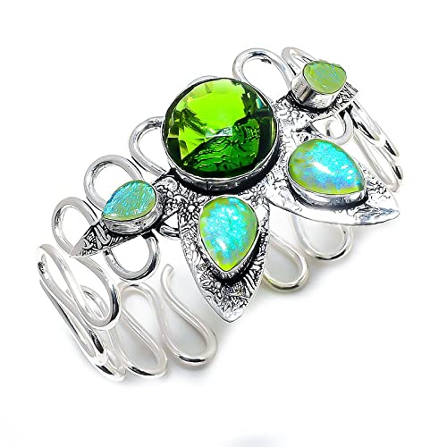 Bracelet triple opale et péridot ajustable pour illuminer vos tenues d'été