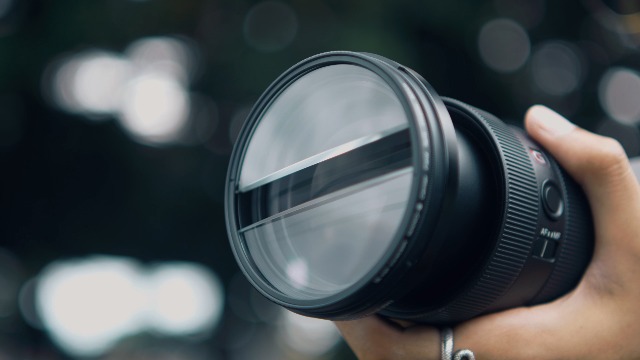 Hey, Check Out This Centerfield Split Diopter Filter! It's A Circular Filter That Screws Onto Your Camcorder Or Camera Lens To Give You That Cool Split-focus Effect. Super Easy To Use And Great For Getting Creative With Your Shots.