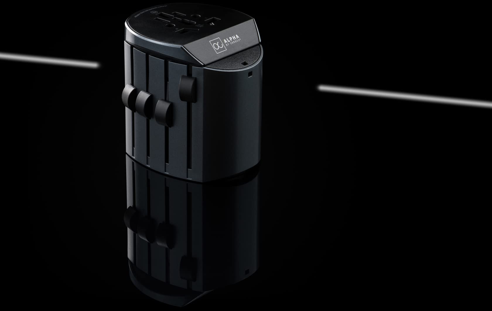 SKROSS | 1.104100 | Alpha Line | Adattatore Universale da Viaggio Completo per Prese a 2 o 3 Poli - 10 A - Fino a 2.500 watt (adatto anche a PC e Asciugacapelli - 5 Anni Garanzia Internazionale