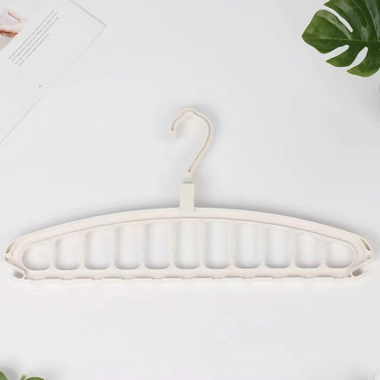 New Clothes Hangers, Space Saving Hangers For Wardrobe Organization And Storage, Heavy-duty Plastic Hangers For Shirts And Sweaters, Essential For College Dormitories And Apartment Homes(Color1,10PCS)