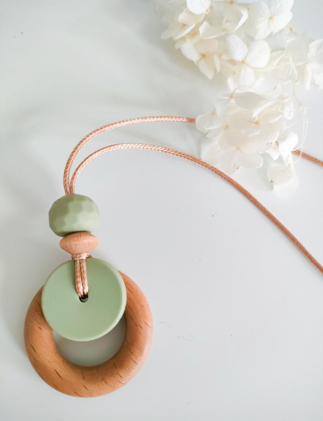 Breastfeeding and Nursing Necklace with Natural Beechwood for Mum and Baby - Sage Textured Feeding Necklace - Bennie Blooms Pendant - Image 2