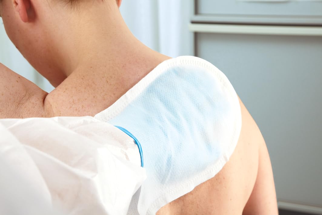 MoliCare Skin - Guantes de baño impregnados para cualquier ocasión, se pueden calentar o refrescar, pH neutro a la piel, bolsa de 8 unidades