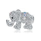 Wunderschön detaillierter Messing-Elefant. Diese Elefanten-Strass-Brosche ist inspiriert und fabelhaft detailliert mit atemberaubenden Kristallen und Strasssteinen! Sehr prickelnd!