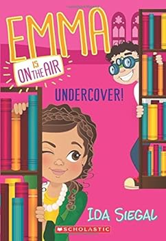 Paperback Undercover! (Emma Is on the Air #4), Volume 4 Book