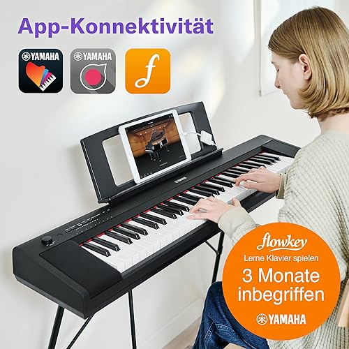 Yamaha NP-15 Piaggero Digital Keyboard – Leichtes und tragbares Keyboard mit 61 anschlagdynamischen Tasten und 15 Klangfarben