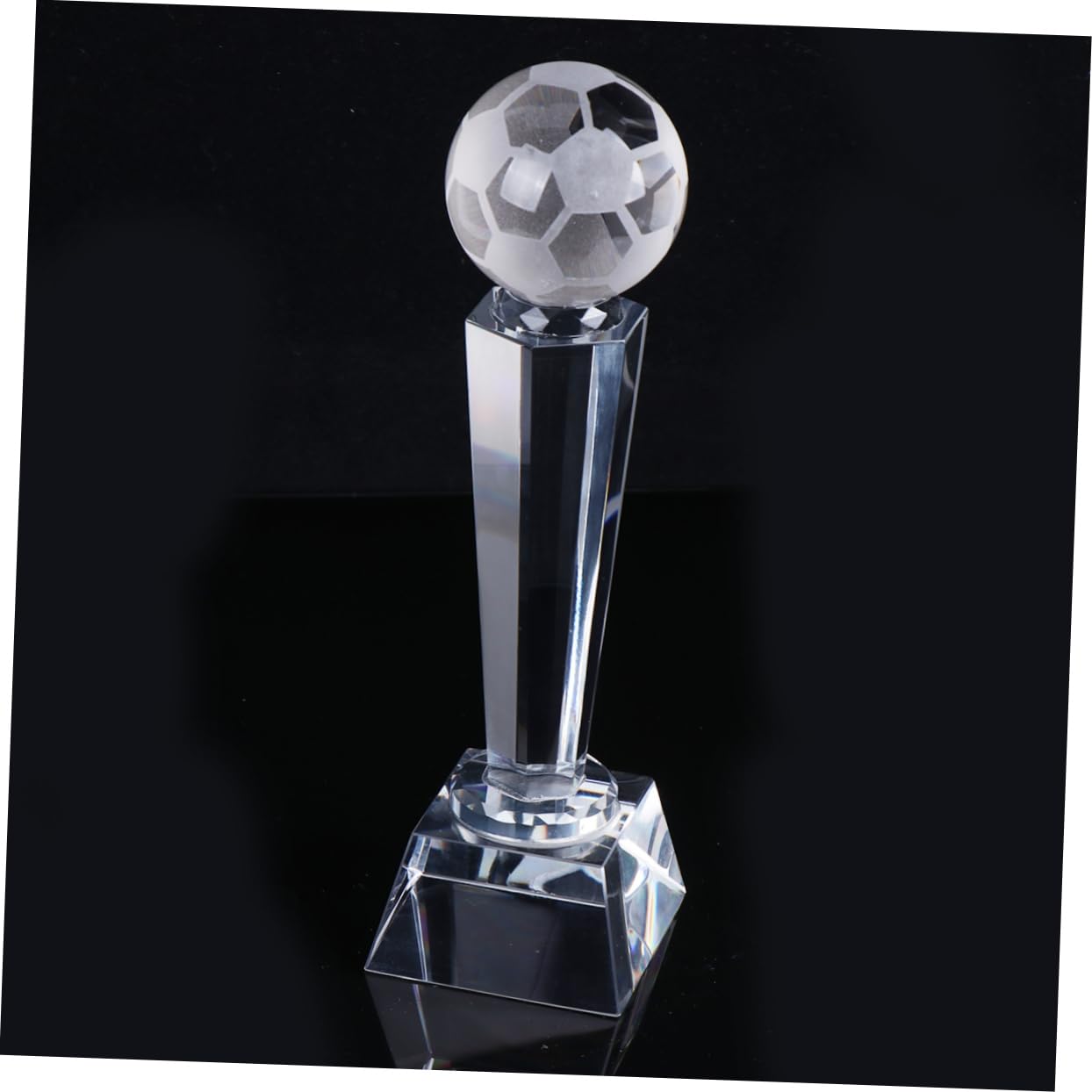 Toyvian Quarzkristall Fußball Pokal Trophäe Auszeichnungspokal Kristallpokal Kinderpokal Turnier Ehrenpokal Geschenk Für Sportveranstaltungen
