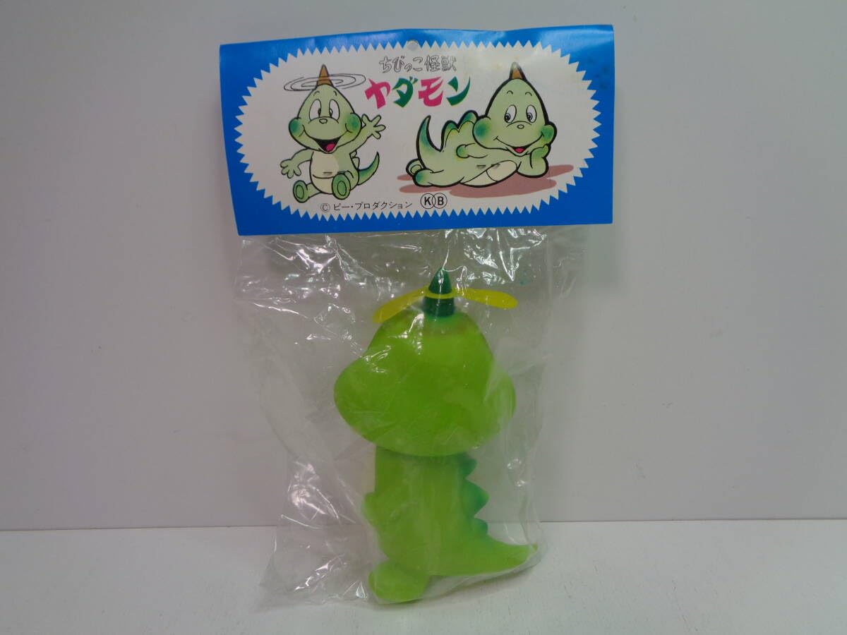 ケヤキのテーブル⑯　ちび怪獣八七❕ケヤキの模様が綺麗な耳付テーブル 売約済み】欅（ケヤキ）一枚板テーブル（国産/二本脚付） – 木匠舘