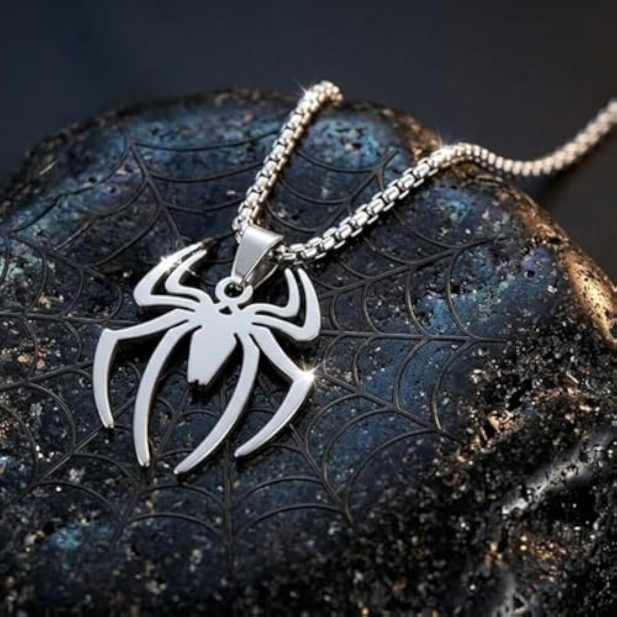 Men's Anti-Tarnish Spider Pendant Necklace, Stylish Gift