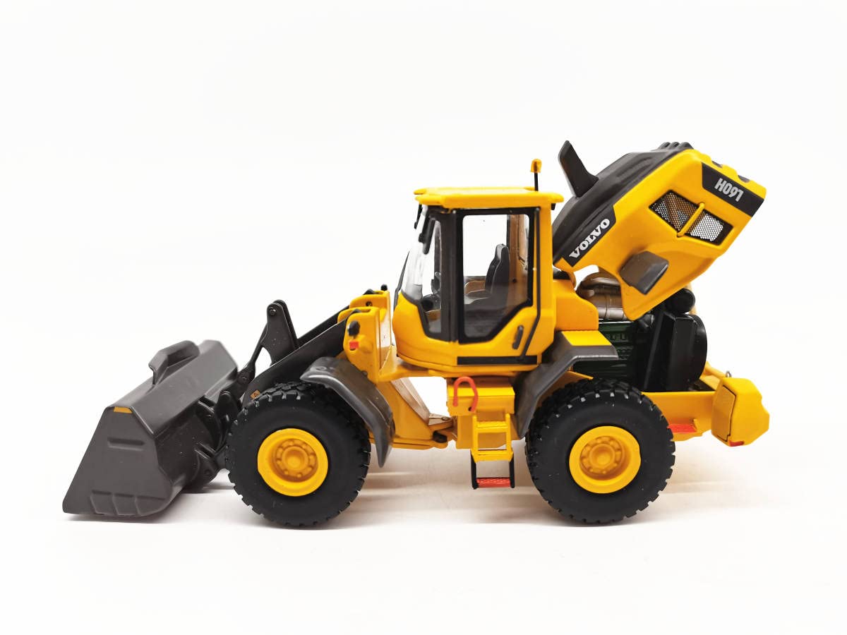 Amazon.co.jp: 建機 1/50 ボルボ L60H Wheel Loader : おもちゃ