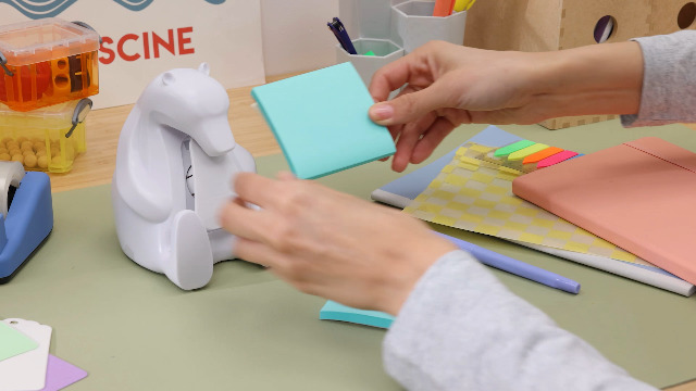 Post-it Z-Notes Bear Dispenser - 2 Pads Super Sticky Notes, 76mm Turquoise Memos