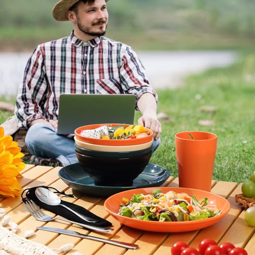 Kyraton Camping Besteck Set, wiederverwendbarer Leichter Becher, Schalen, Teller und Edelstahlbesteck mit schwarzer Tasche, spülmaschinenfest