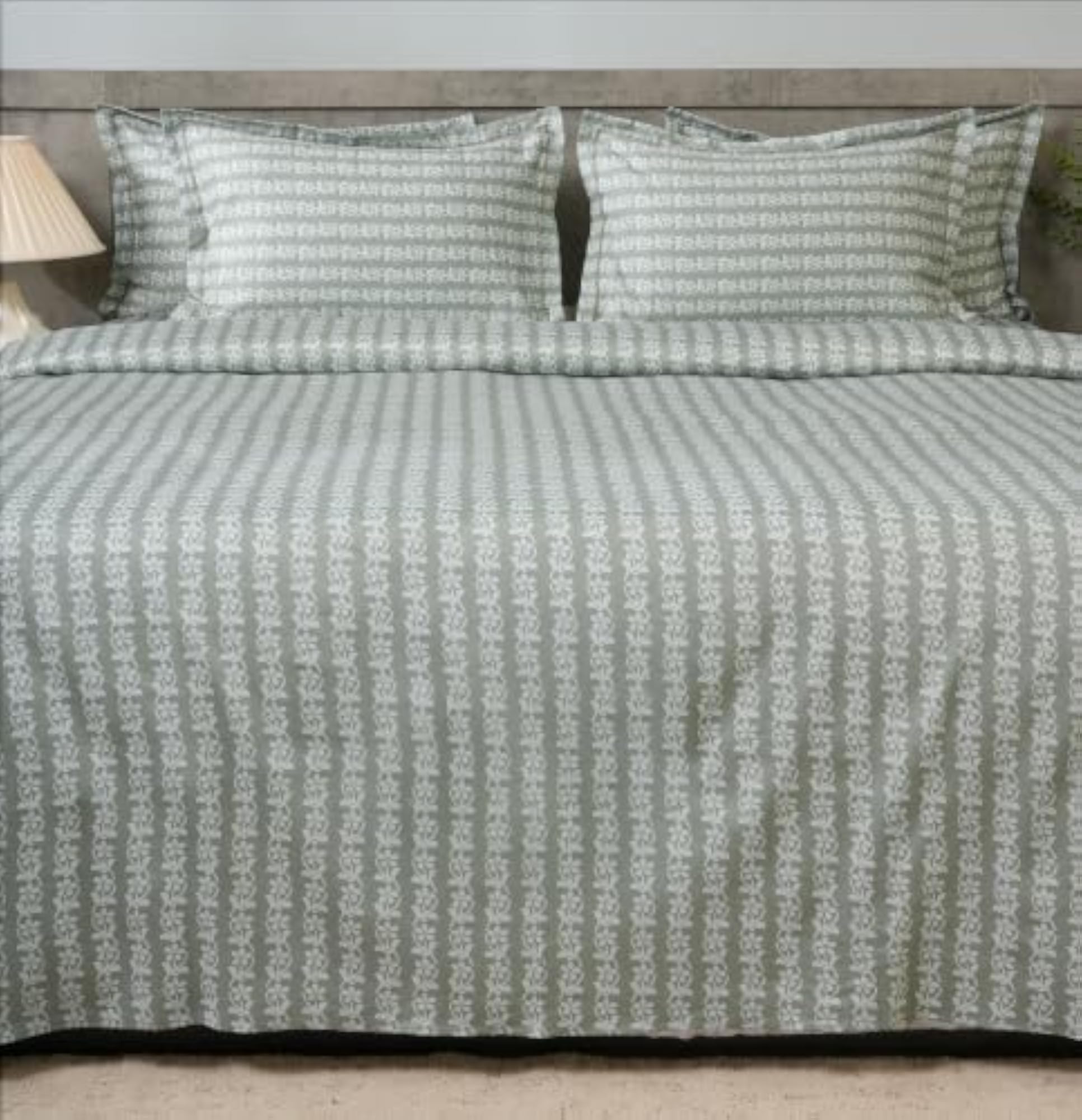 Sage Manor 100% Cotton King Size Bedsheet with 2 Pillow Covers