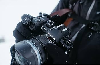 OLYMPUS OM-1 デジタル一眼レフカメラ ブラック OMデジタルソリューションズ、フラッグシップミラーレス一眼 OM