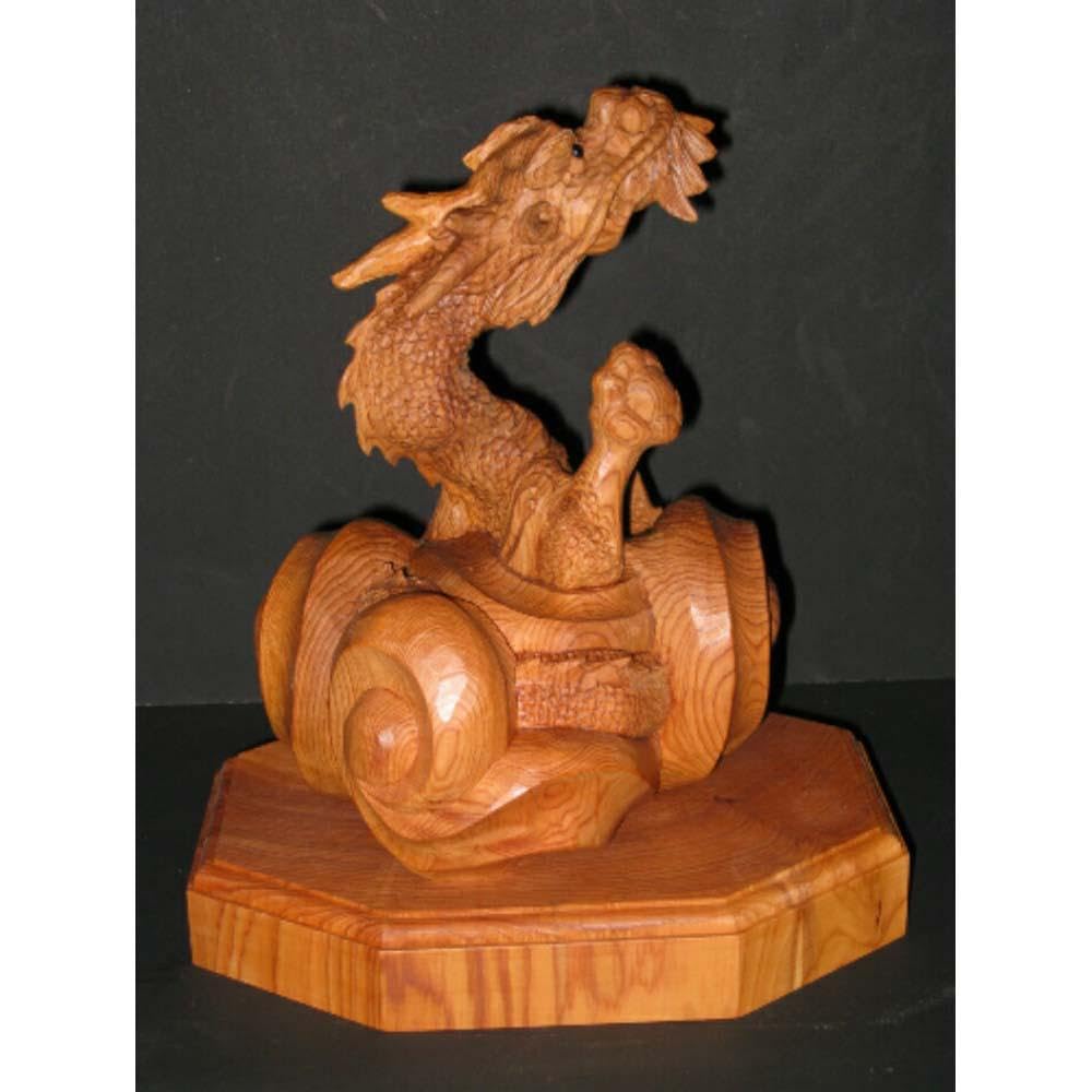 Amazon.co.jp: 飛騨一位一刀彫 昇龍 伝統工芸品 飛騨高山吉野彫刻所