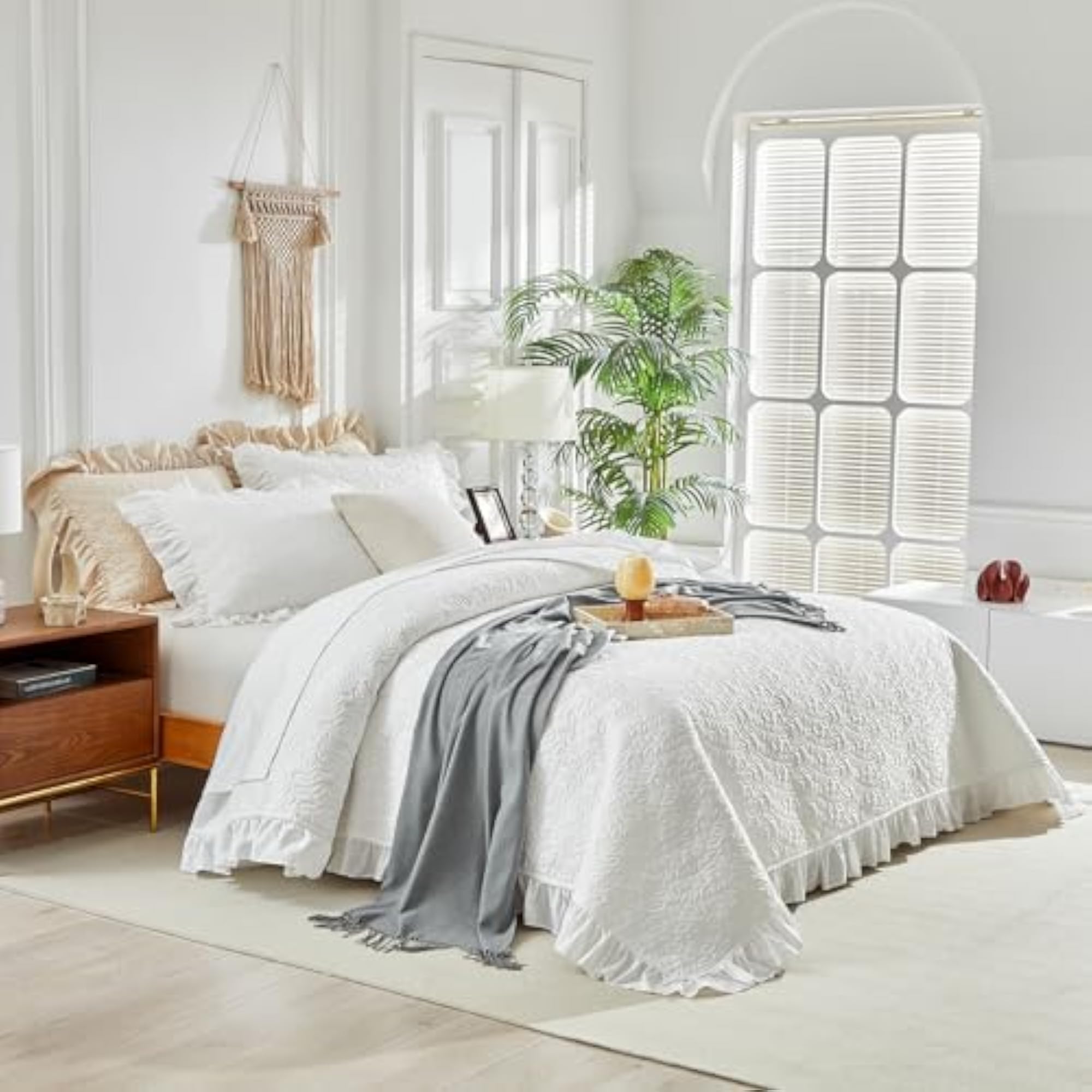 3pc Queen Size Ruffled Quilt Set, Solid White