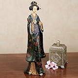 Die in der Geisha-Grußfigur dargestellte schöne Dame besteht aus Stil, Schönheit und Anmut. Harzfigur hat geschnitzte Akzente auf ihrem Kleid. Farben: Braun, Koralle, Blau und Gelb. Die Haarnadeln sind aus Metall. Die Geisha-Figur misst 15,2 cm B x 16,5 cm T x 43,2 cm H. Das Kleid hat florale Designs mit geschnitzten Akzenten. Metall-Haarnadeln verleihen einen detaillierten Touch. Die Geisha-Figur ist eine schöne Ergänzung zu Ihrem asiatischen Dekor.