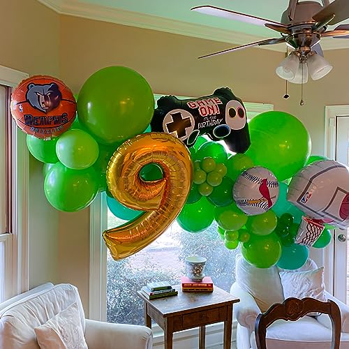 Image of Voircoloria 110pcs Green Balloons 12inch Green Latex Party Balloons for Graduation, Wedding, Birthday, Christmas, Baby Shower, Anniversary Party Decorations