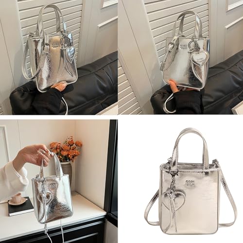 Sac à main tendance en cuir synthétique aux finitions haute couture
