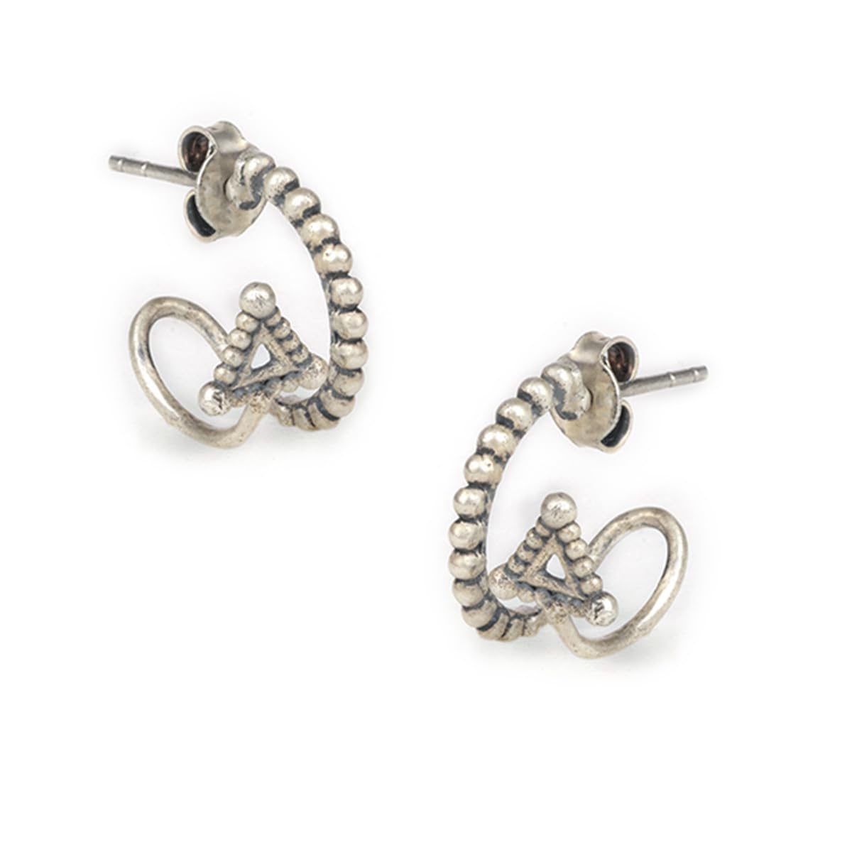 See full amazon price history chart for Shaya by CaratLane Amazement Hoop Earrings in Oxidised 925 Silver Shaya by CaratLane Amazement Hoop Earrings in Oxidised 925 Silver (B0CGZPDBR6) Amazon Price History, Amazon Price Tracker