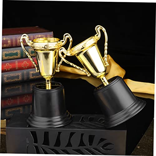 HONMEET 6Pcs Medalhas De Futebol Mini Troféus Troféus De Futebol Troféus Competição Troféu Crianças