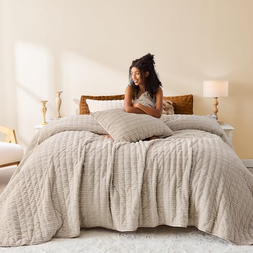Image of Wonderful Corduroy Texture Beige Quilt Set Queen - Hypoallergenic Skin-Friendly Soft Plush Velvety Touch Bedspread, Classic Vertical Striped Lightweight Coverlet for All Season, 94 inchx94 inch