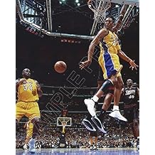SPORTSPHOTOSUSA Kobe Bryant Shaquille Oneal LA Lakers Behind The Back Pass 8X10 Photo 2001 NBA Finals