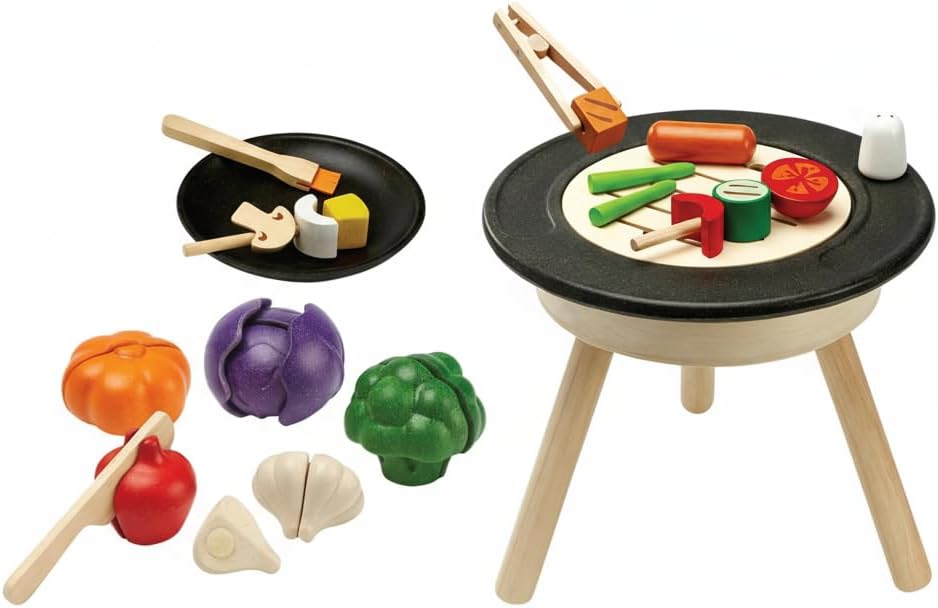 PlanToys Wooden Pretend Play Food Bundle – BBQ Grill & Assorted Vegetables | Montessori Kitchen Toys for Kids | Eco-Friendly Wooden Cooking Playset for Imaginative Role-Play