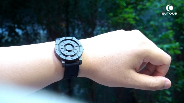 EUTOUR Magnetic Watches for Mens Unique Quartz Wrist Watch