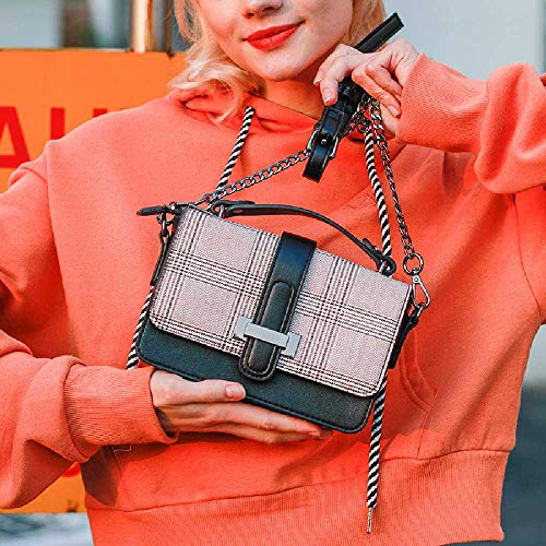Petit sac carré marron pour ne plus perdre vos clés avec style